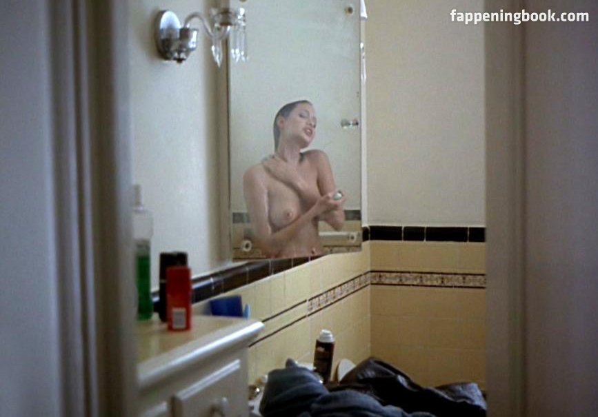 Angelina Jolie Nude