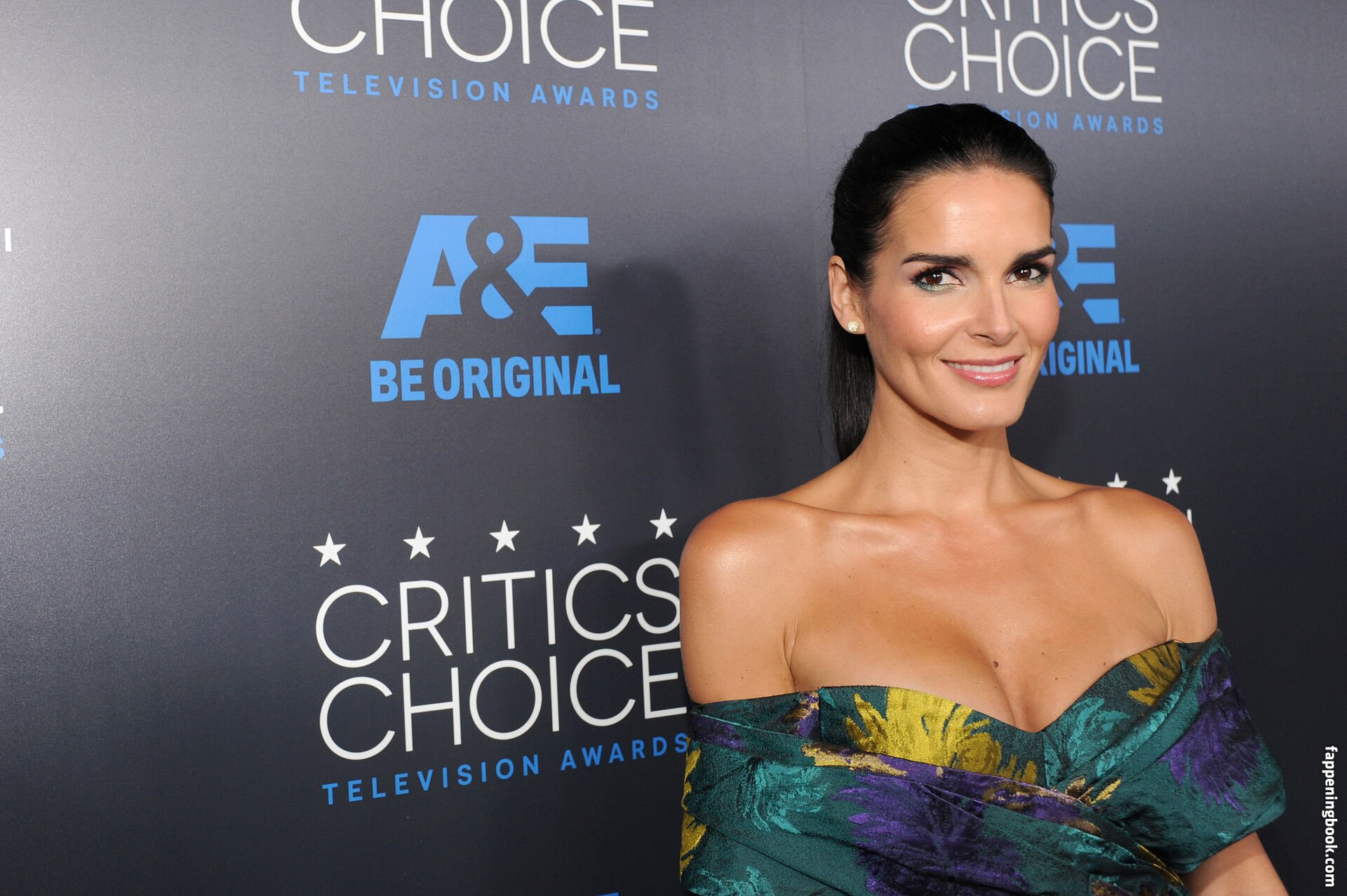 Angie Harmon Fapello Latest Exclusive Leaked Photos