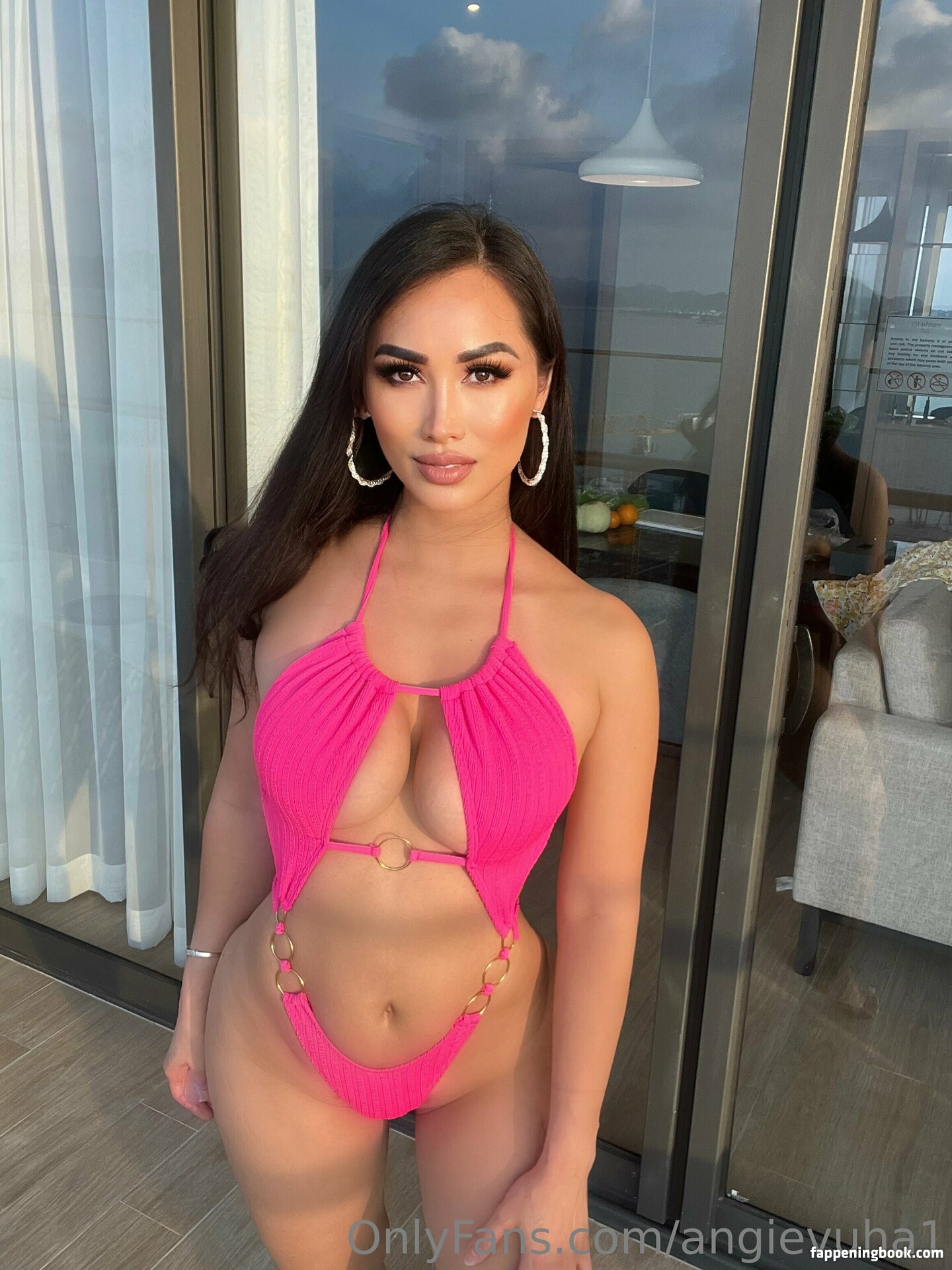 Angie VuHa Nude OnlyFans Leaks