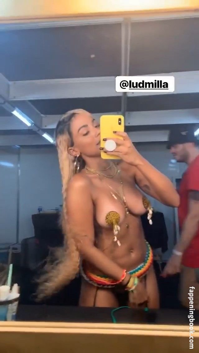 Nude anitta Anitta Nude
