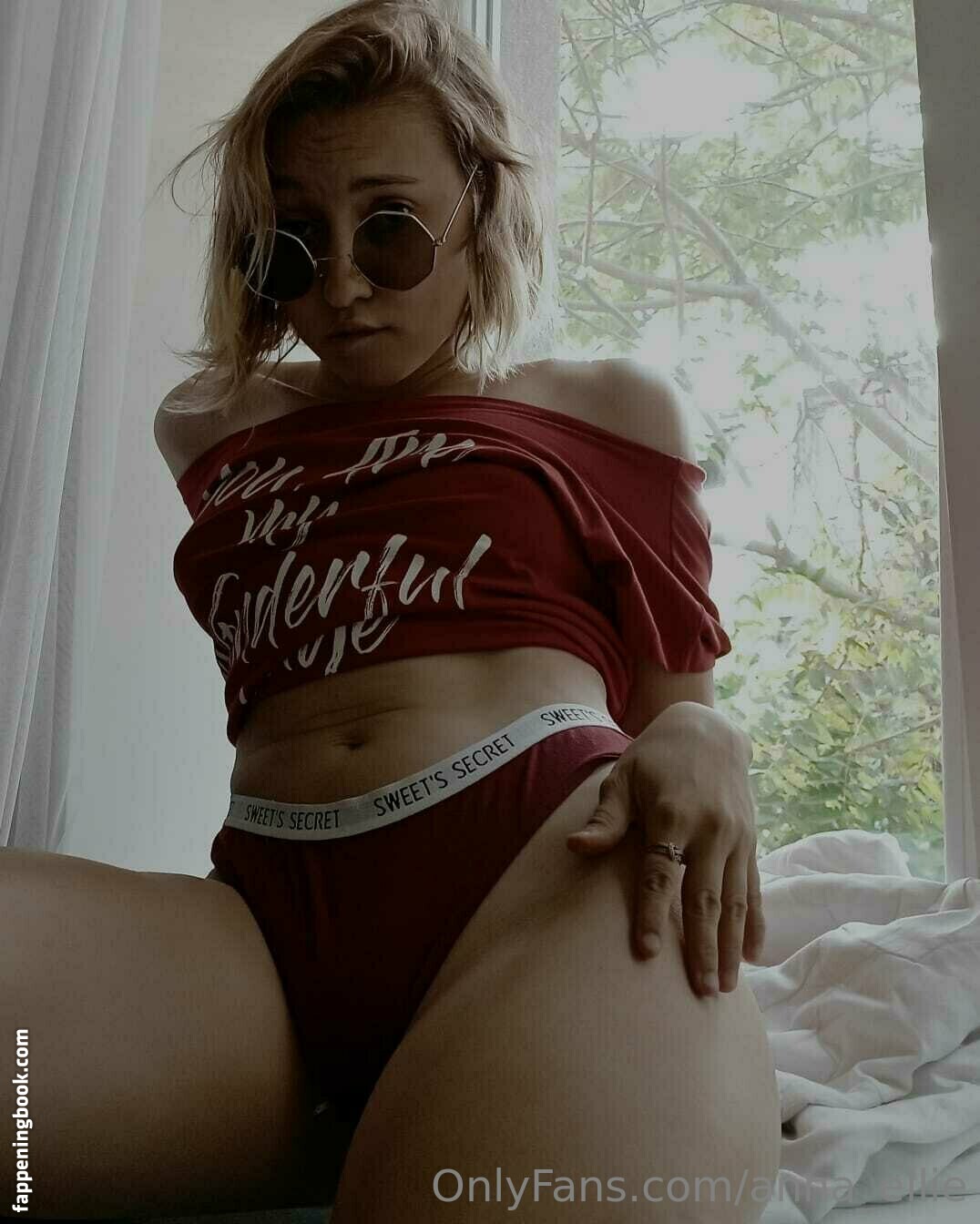 anna_ellie Nude OnlyFans Leaks