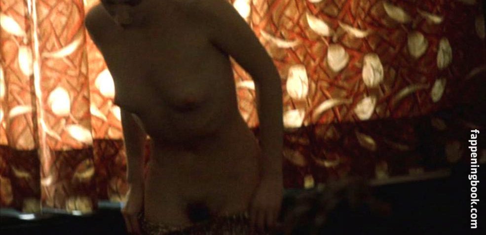 Anna Mouglalis Nude