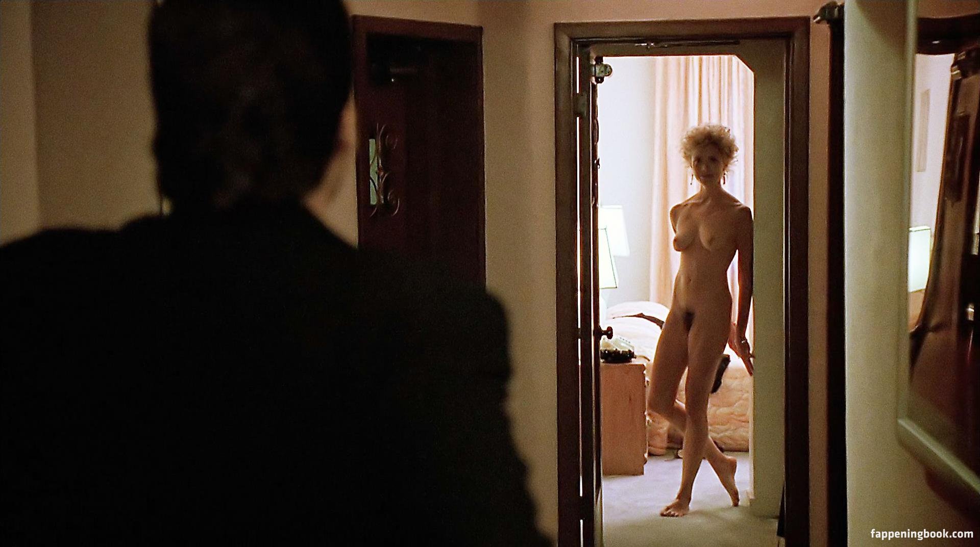 Annette Bening Nude.