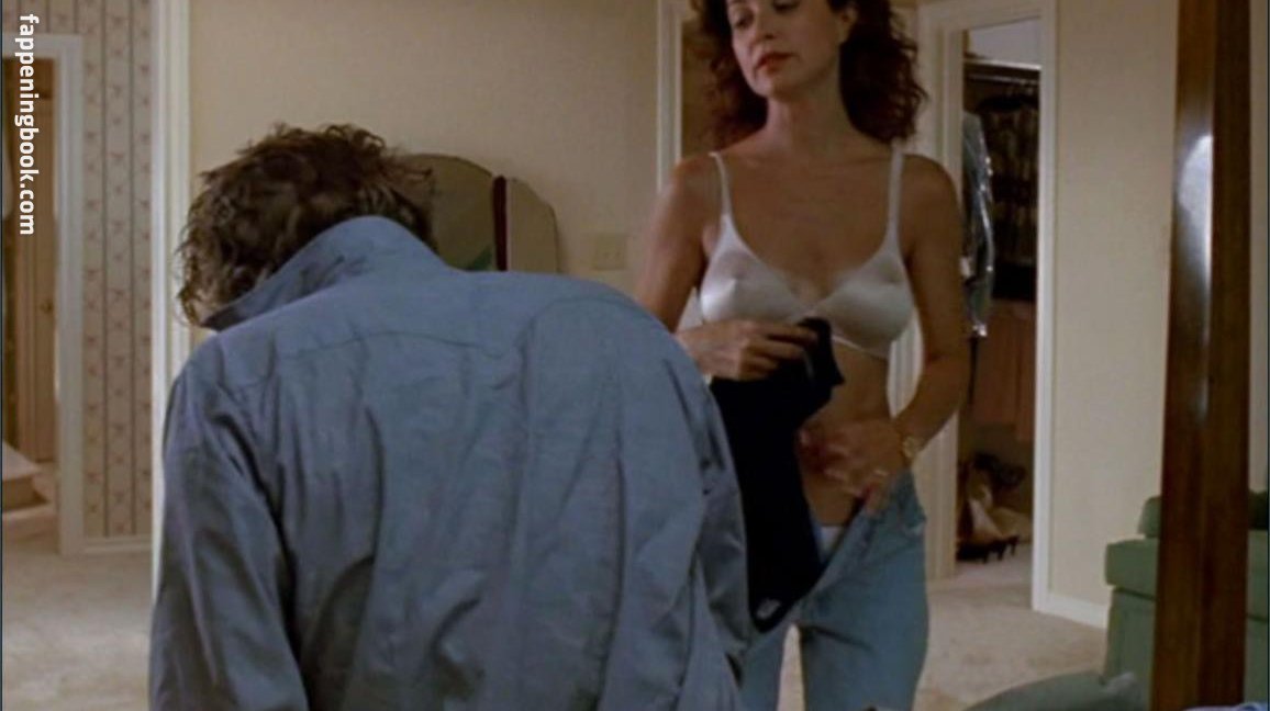 25 Sexiest Pictures Of Annie Potts.