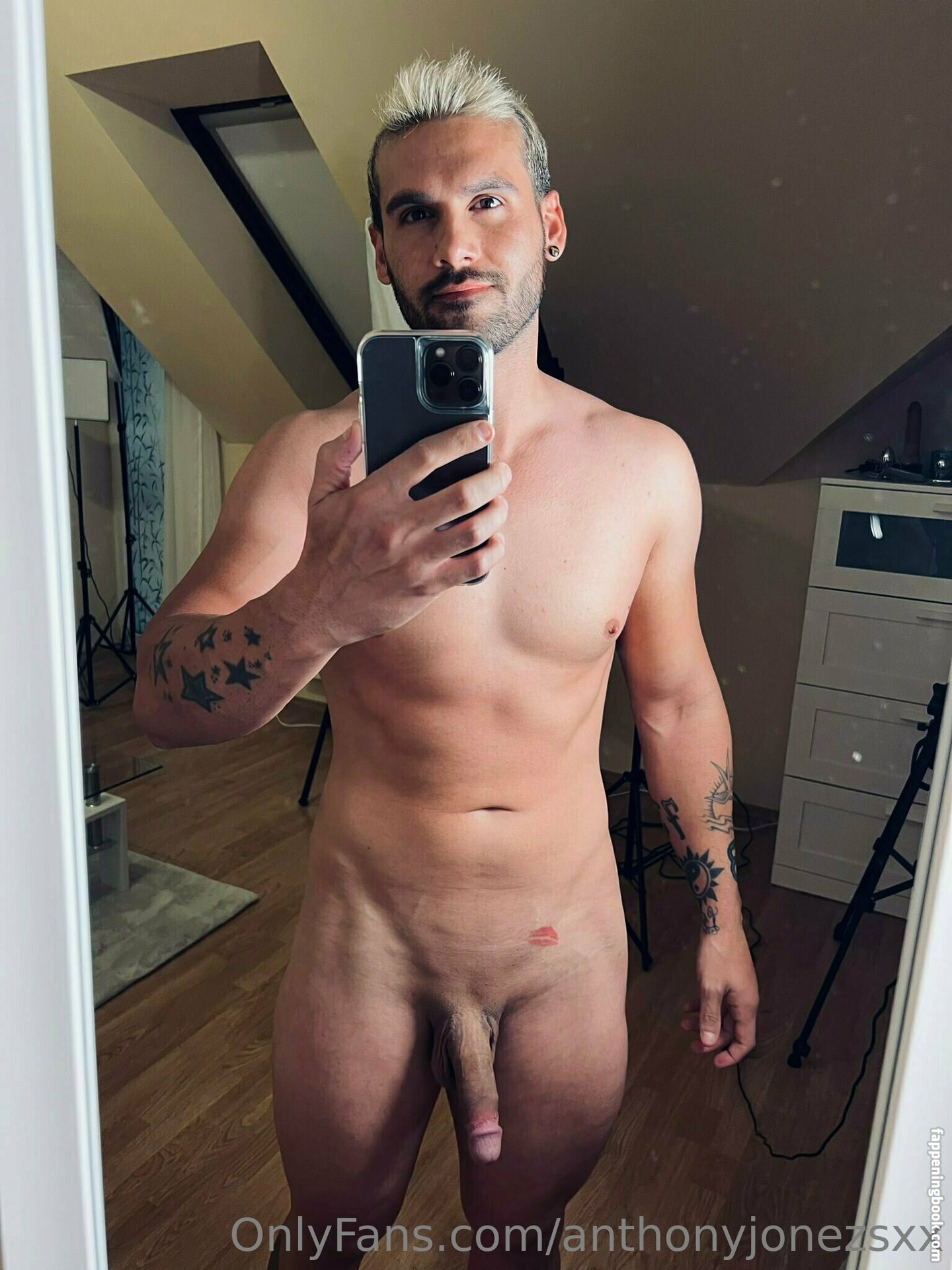 anthonyjonezsxx Nude OnlyFans Leaks
