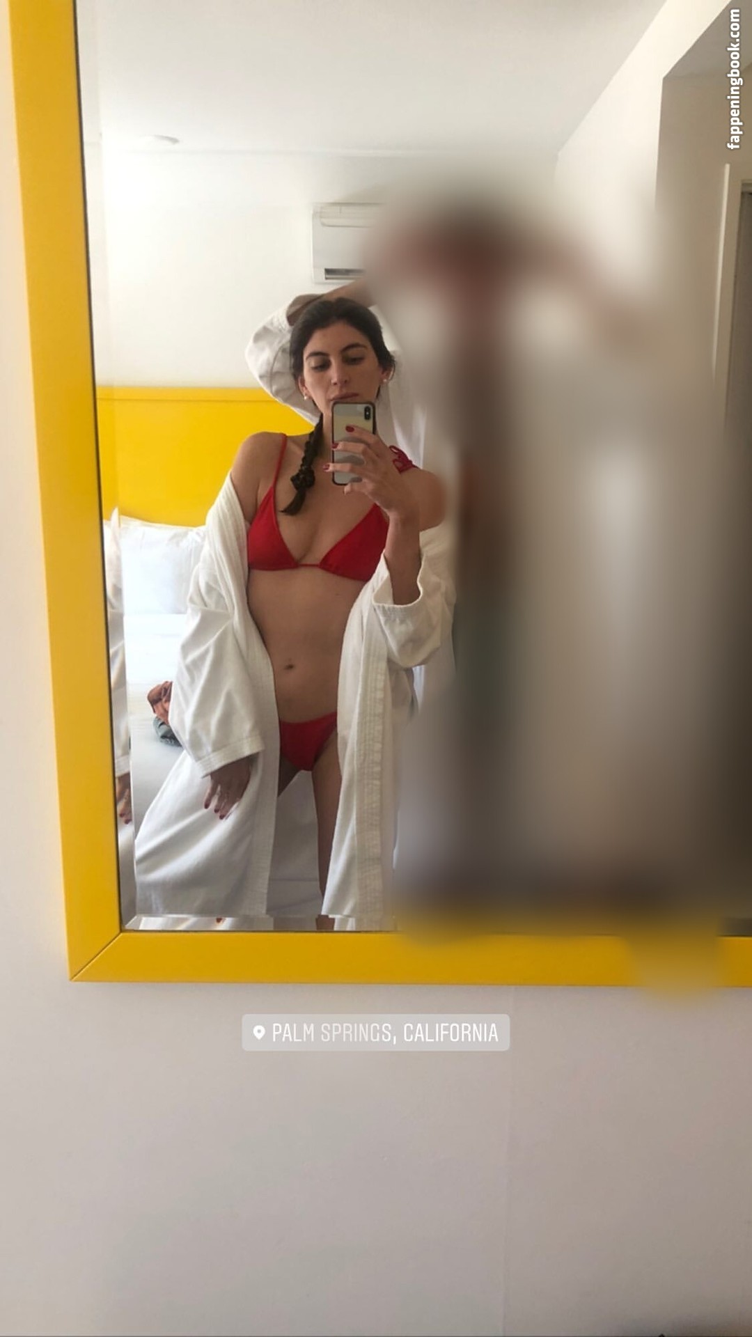 Ariana Basseri Nude