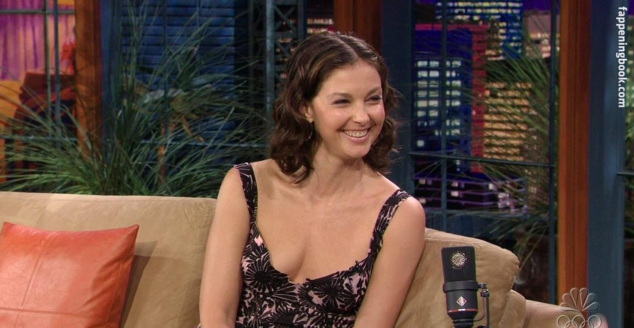 Ashley Judd Nude
