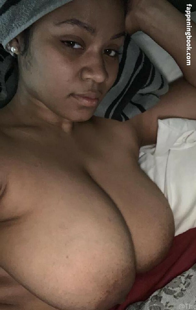 Ashley Zee Nude OnlyFans Leaks