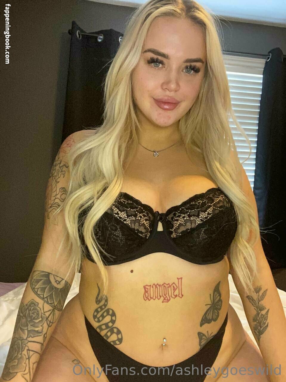 ashleygoeswild Nude OnlyFans Leaks