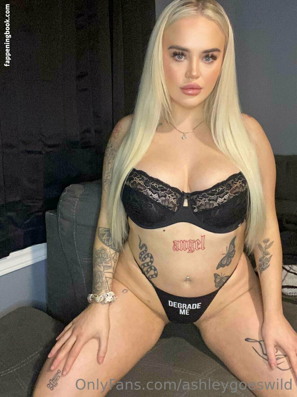 ashleygoeswild Nude OnlyFans Leaks