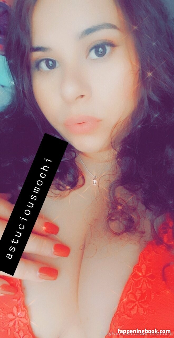 astuciousmochi Nude OnlyFans Leaks