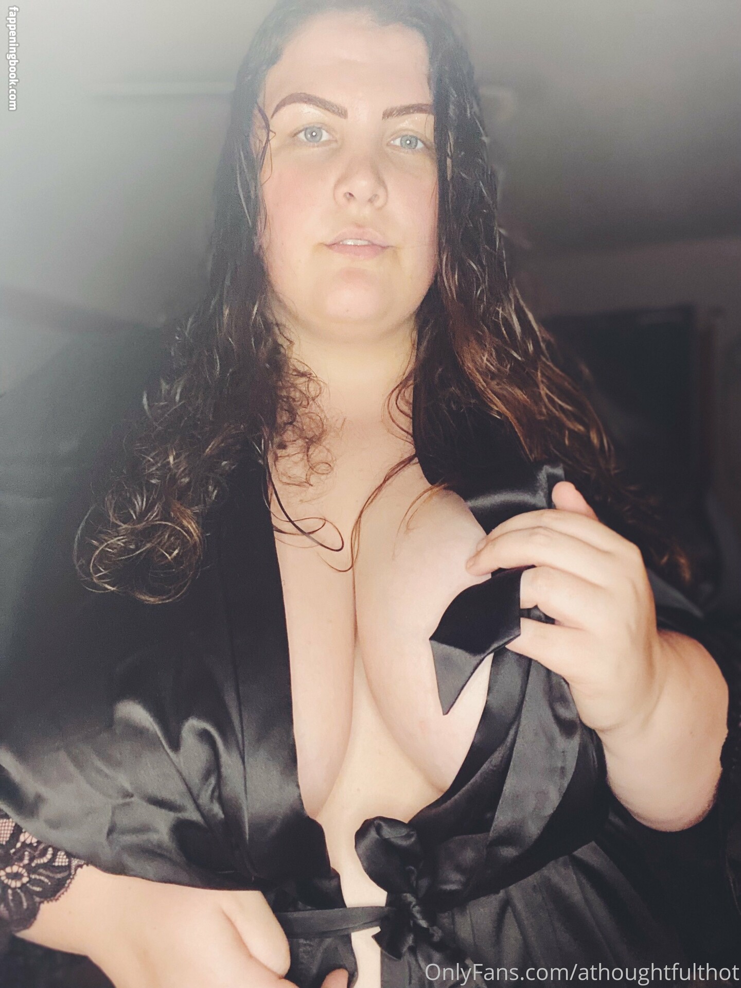 Athoughtfulthot Nude Onlyfans Leaks The Girl Girl