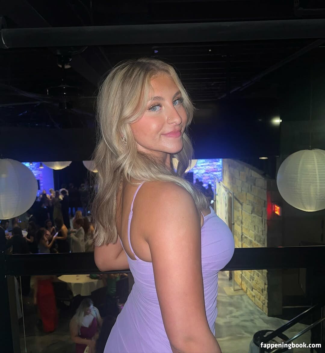 Aubree Bainum / aubree.danelle Nude, OnlyFans Leaks, Fappening