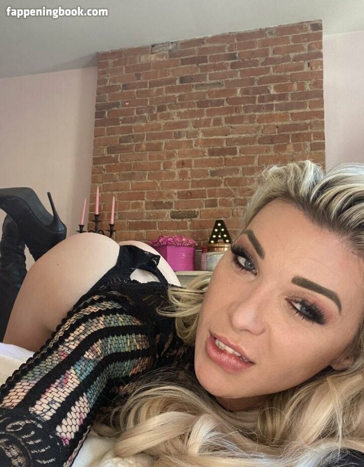 Aubrey Kate Fapello Latest Exclusive Leaked Photos