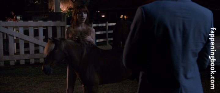 Aubrey Plaza Nude