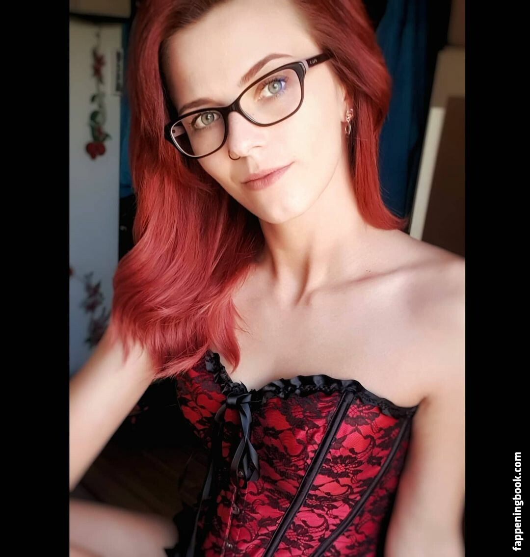 aurora_t Nude OnlyFans Leaks