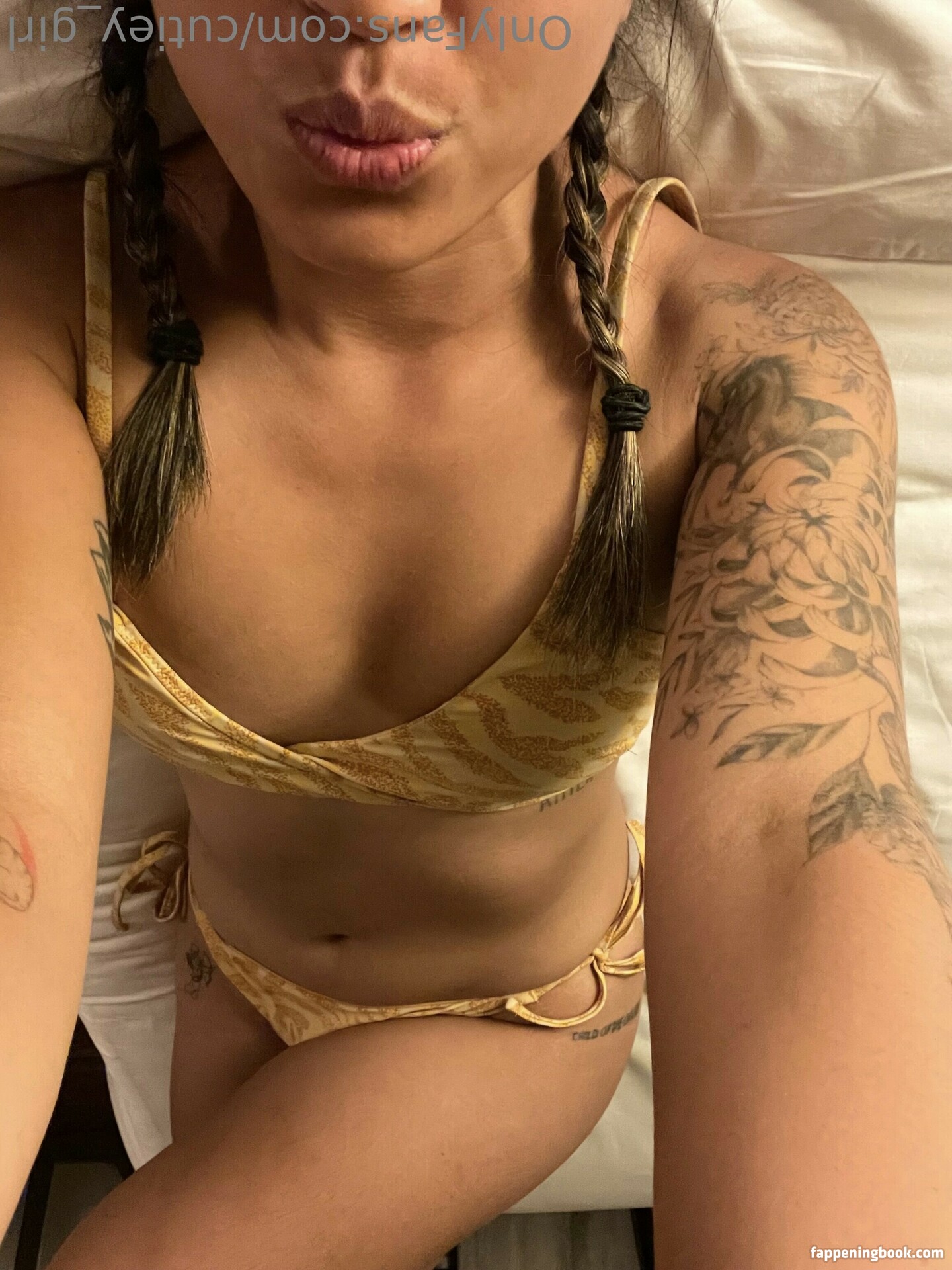 Ava Tran Nude OnlyFans Leaks