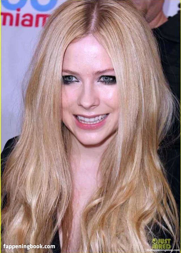 Avril Lavigne Nude The Fappening Photo Fappeningbook