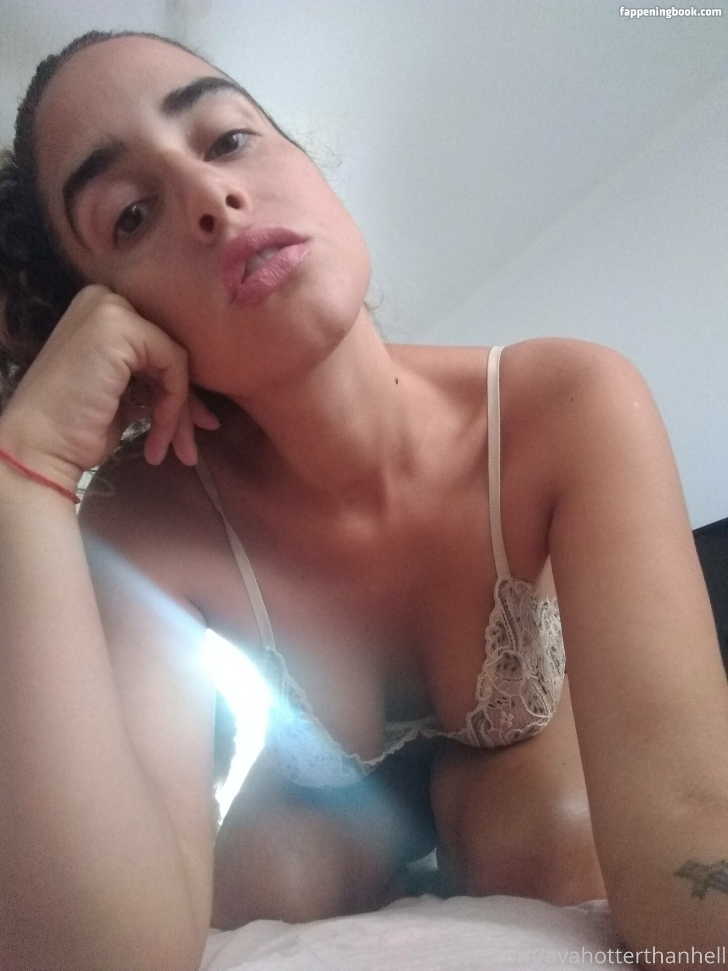 ayahotterthanhell Nude OnlyFans Leaks
