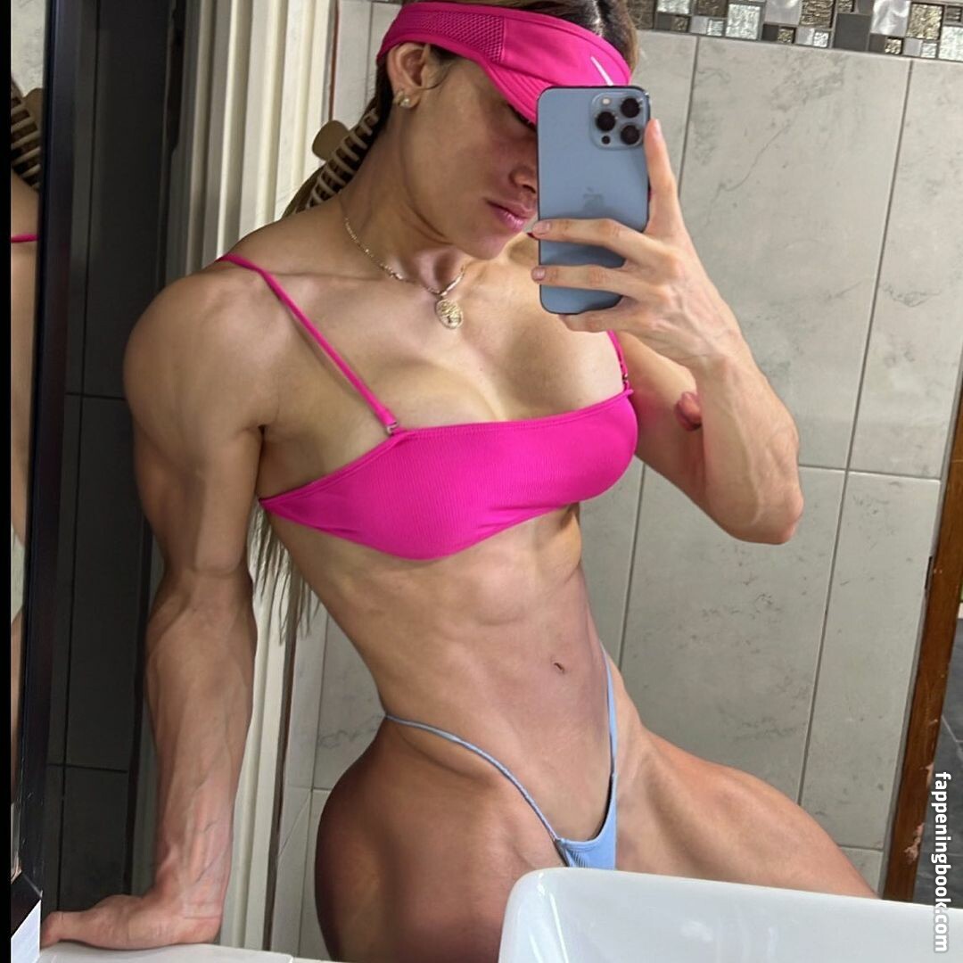 ayalakarelyfit Nude OnlyFans Leaks