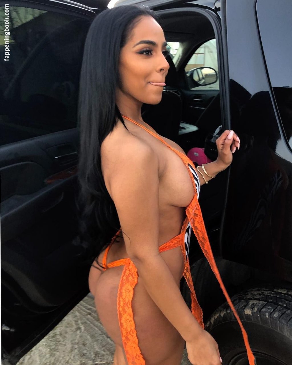 Ayisha Diaz Nude OnlyFans Leaks