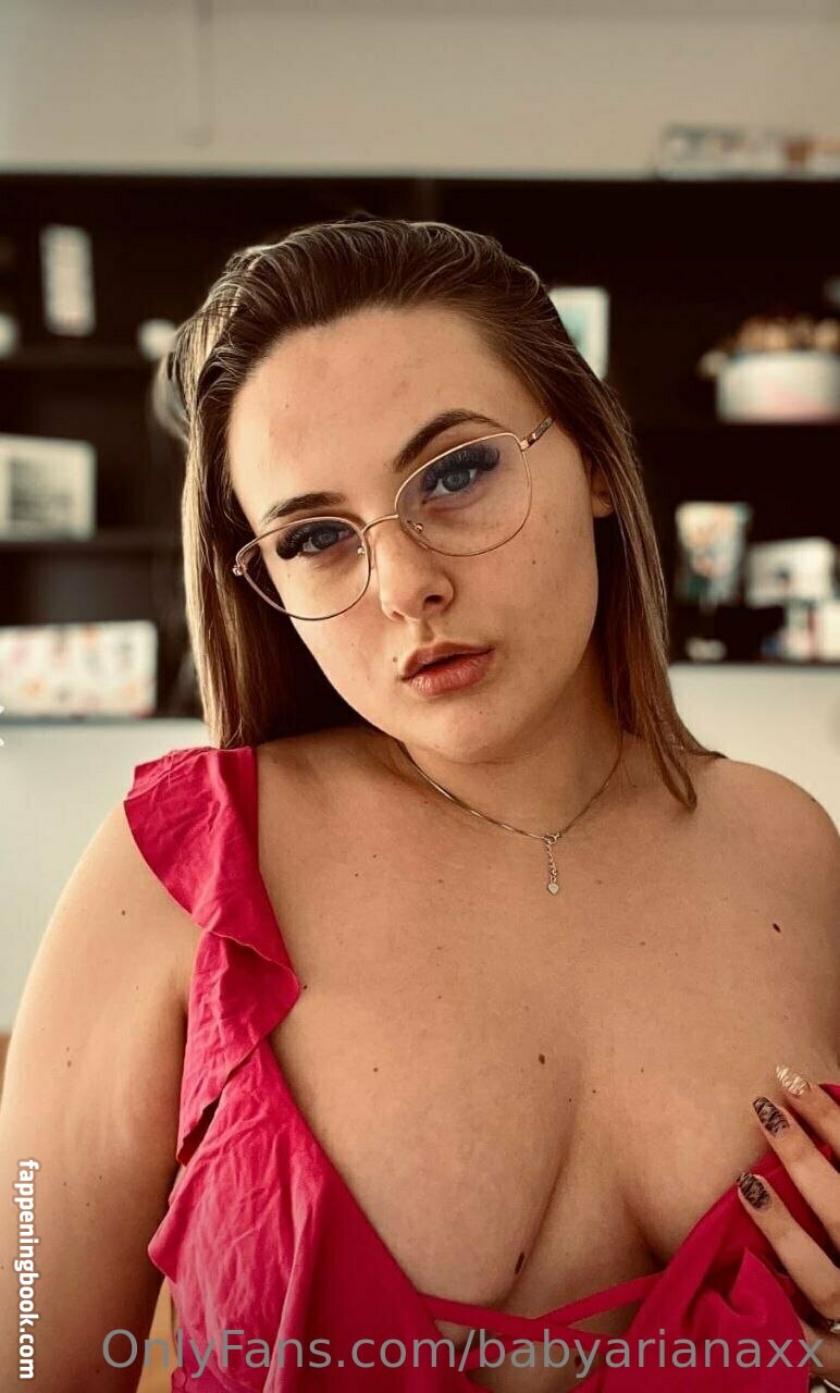 babyarianaxx Nude OnlyFans Leaks