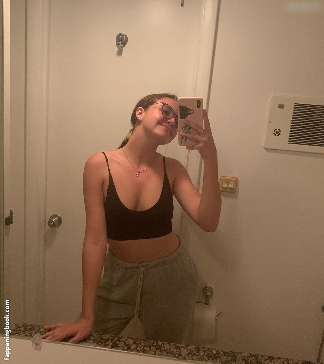 Bailee Madison erome Latest Exclusive Leaked Photos