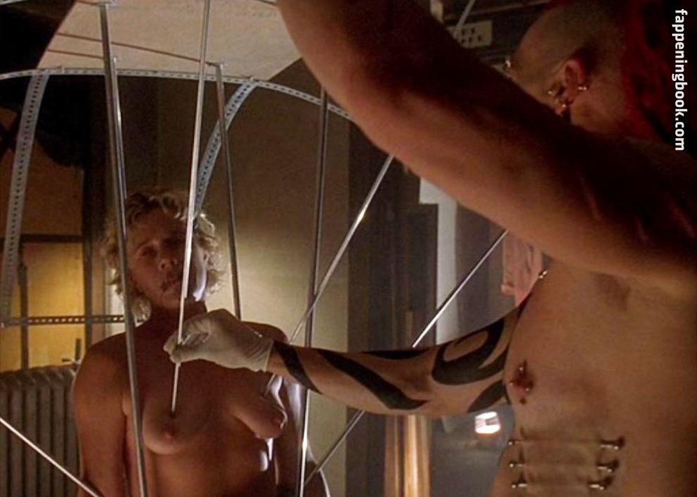 Nude Roles in Movies: Strangeland (1998). 