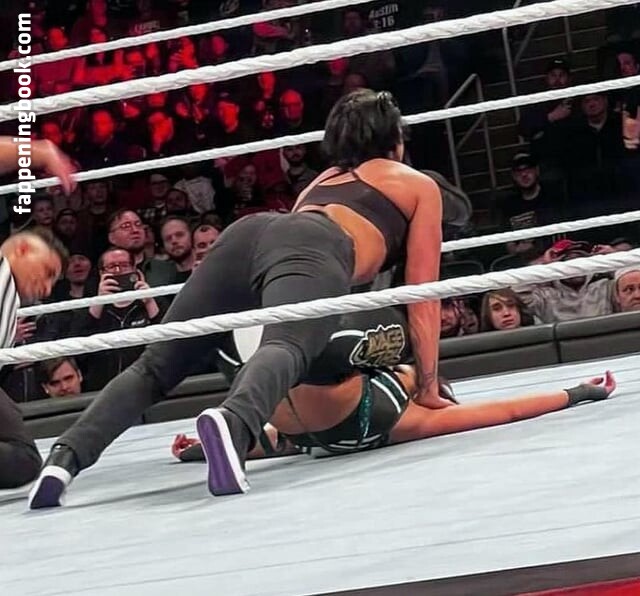 Bayley Nude