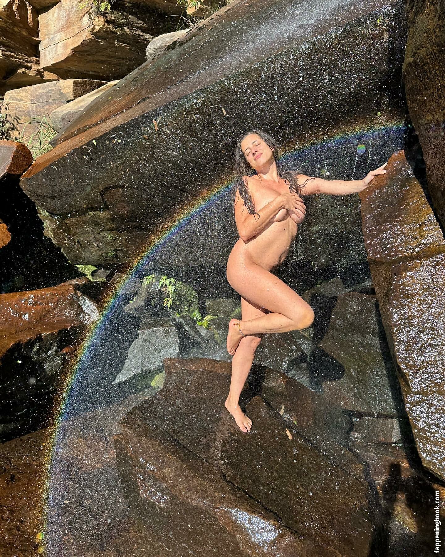 Bella Fiore Nude OnlyFans Leaks