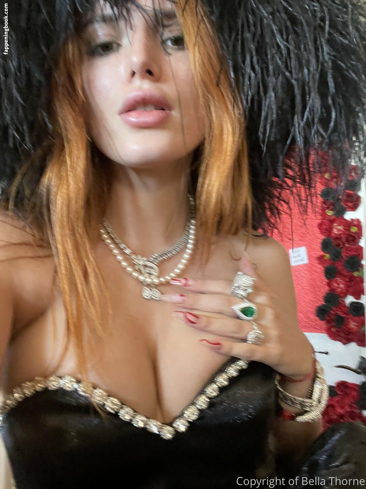 Bella Thorne Nude OnlyFans Leaks