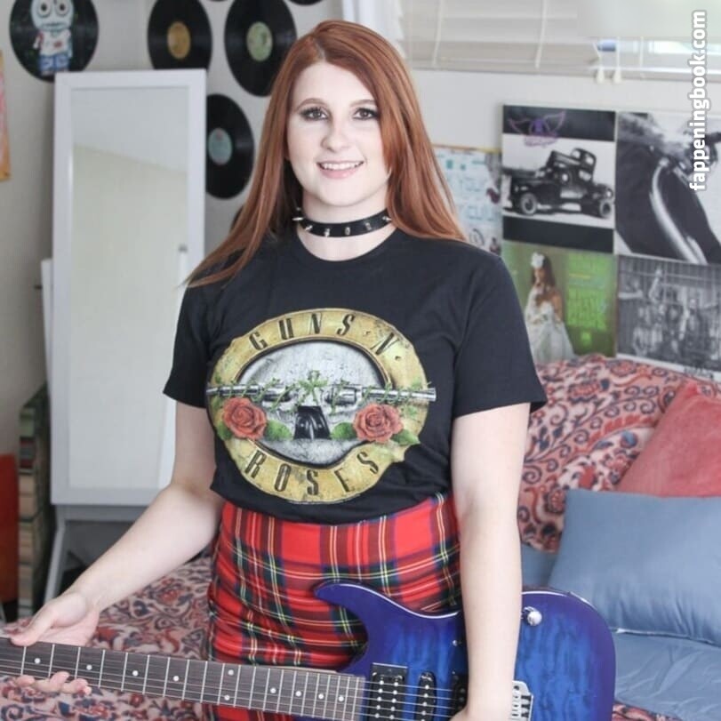 Bess Breast / bessbreast Nude, OnlyFans Leaks, Fappening - FappeningBook