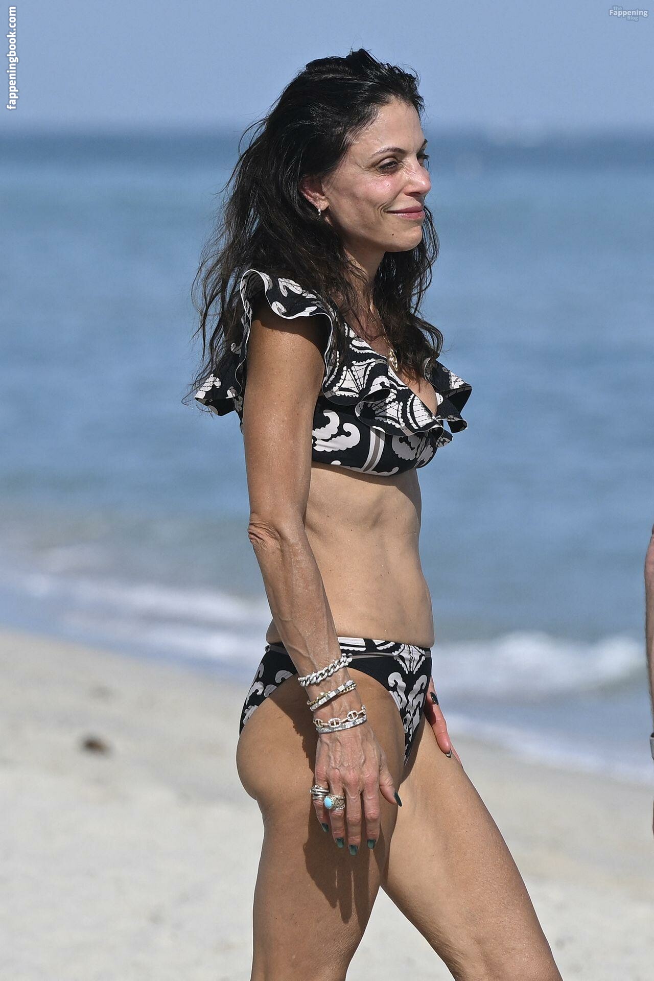 Bethenny Frankel Fapello Latest Exclusive Leaked Photos