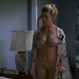 Betty gilpin nudes