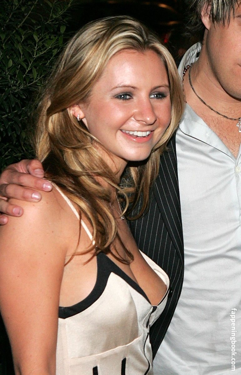 Beverley Mitchell Fapello Latest Exclusive Leaked Photos