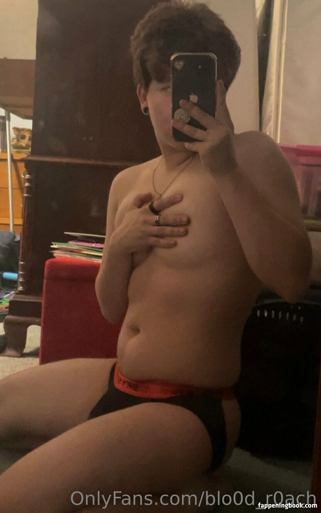 blo0d_r0ach Nude OnlyFans Leaks