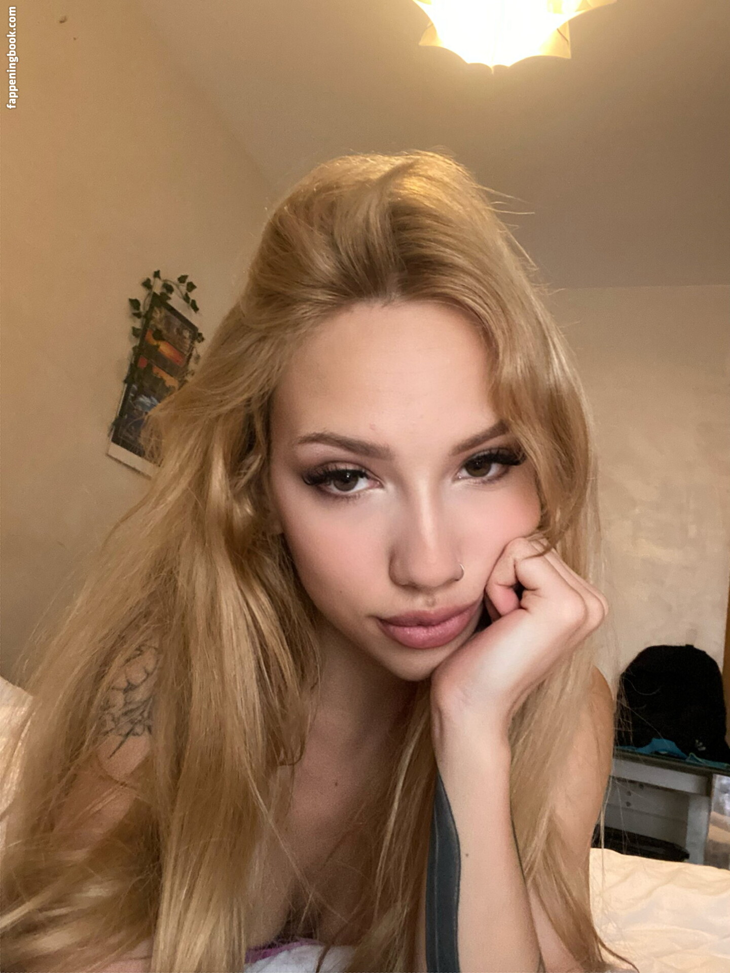 blonde_sophie2 Nude OnlyFans Leaks