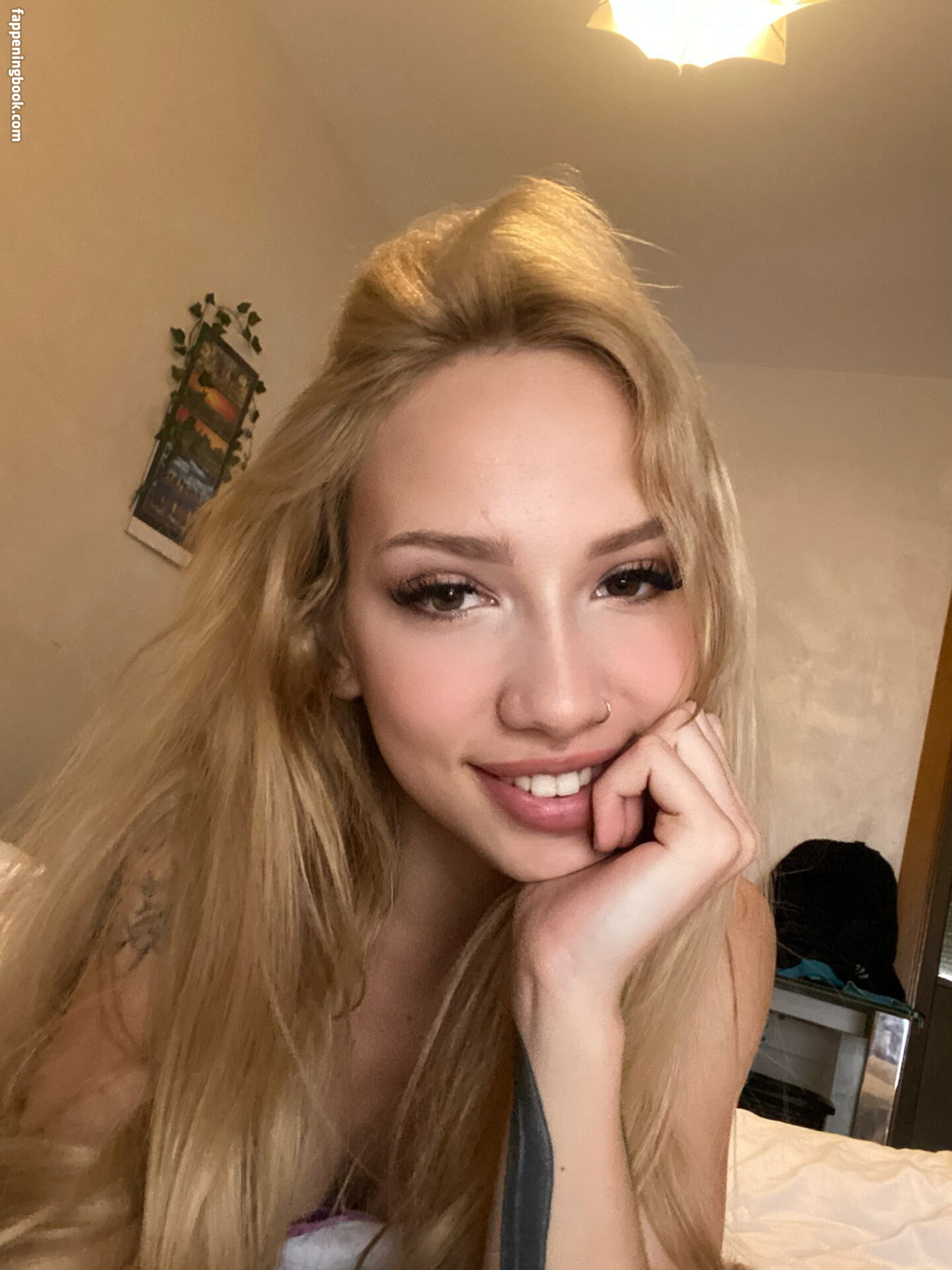 blonde_sophie2 Nude OnlyFans Leaks