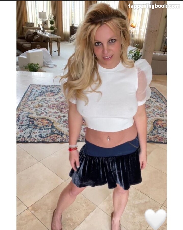 https://fappeningbook.com/photos/b/r/britney-spears/4000/3510.jpg