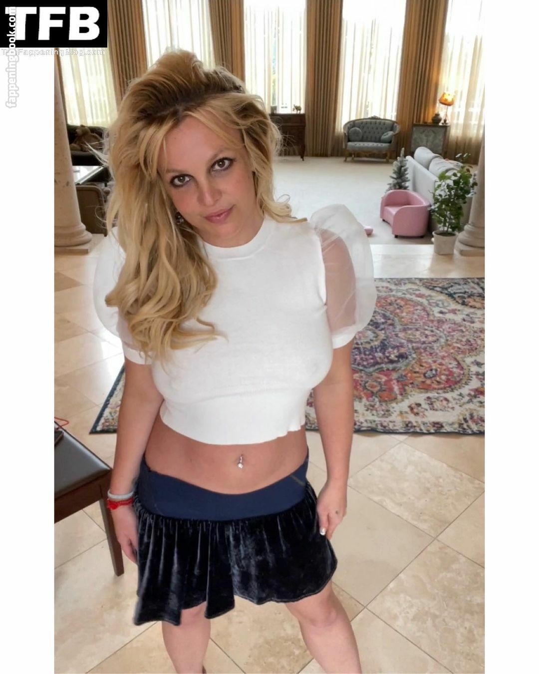 https://fappeningbook.com/photos/b/r/britney-spears/4000/3529.jpg