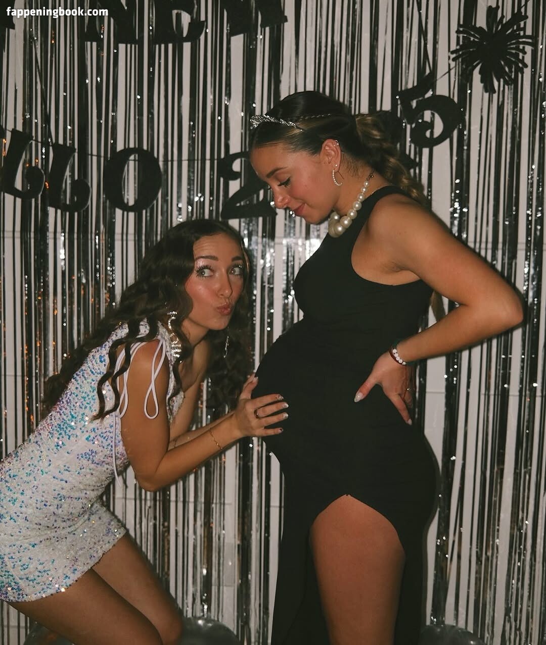 Brooklyn And Bailey Fapello Latest Exclusive Leaked Photos