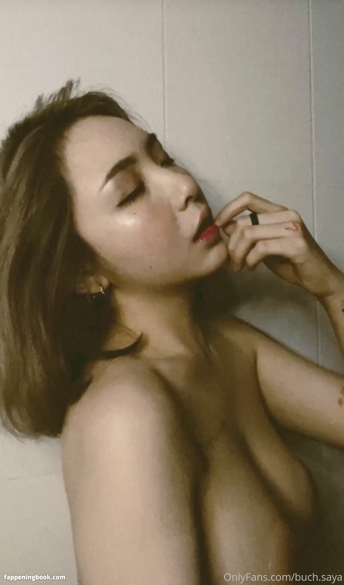 b.saya Nude OnlyFans Leaks