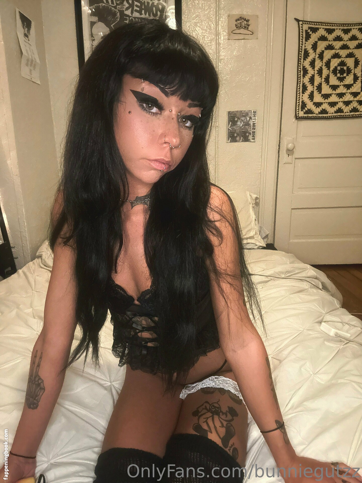 bunniegutzz Nude OnlyFans Leaks