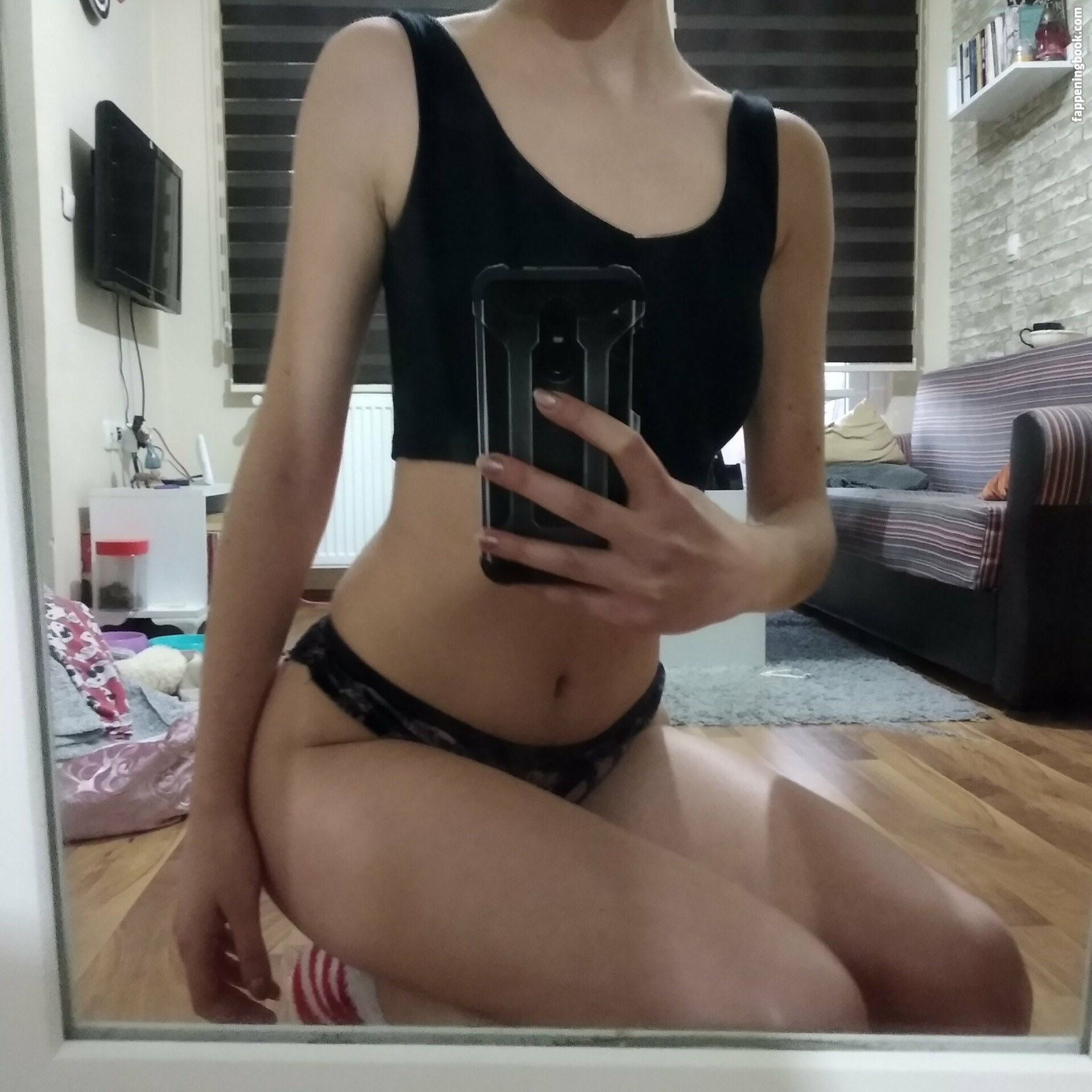 Büşra çabuk Nude