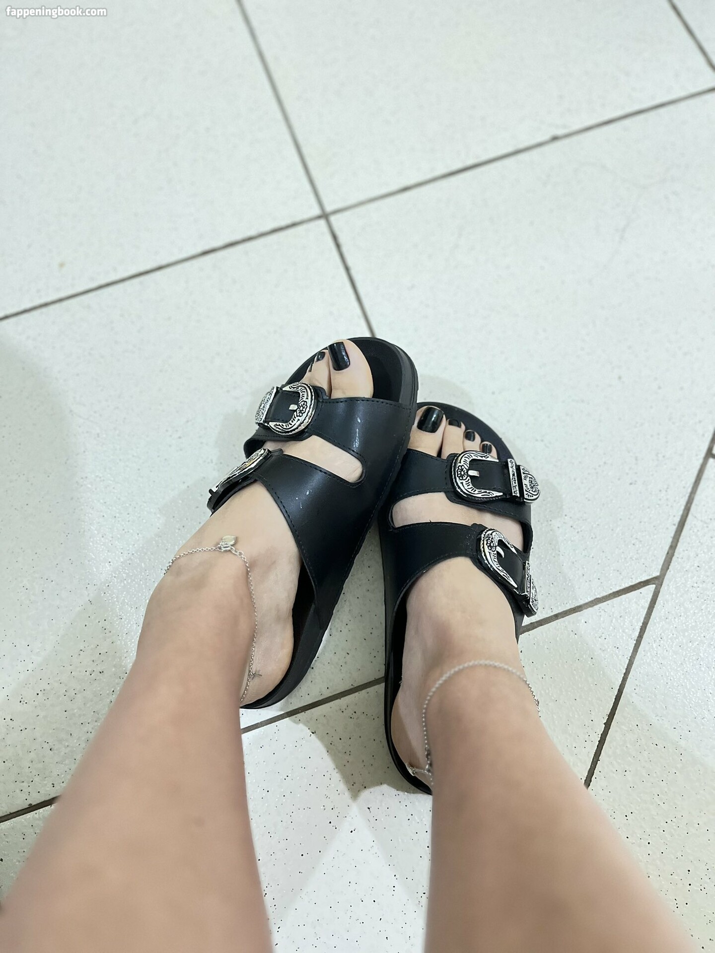 Caliupe_feet Fapello Latest Exclusive Leaked Photos