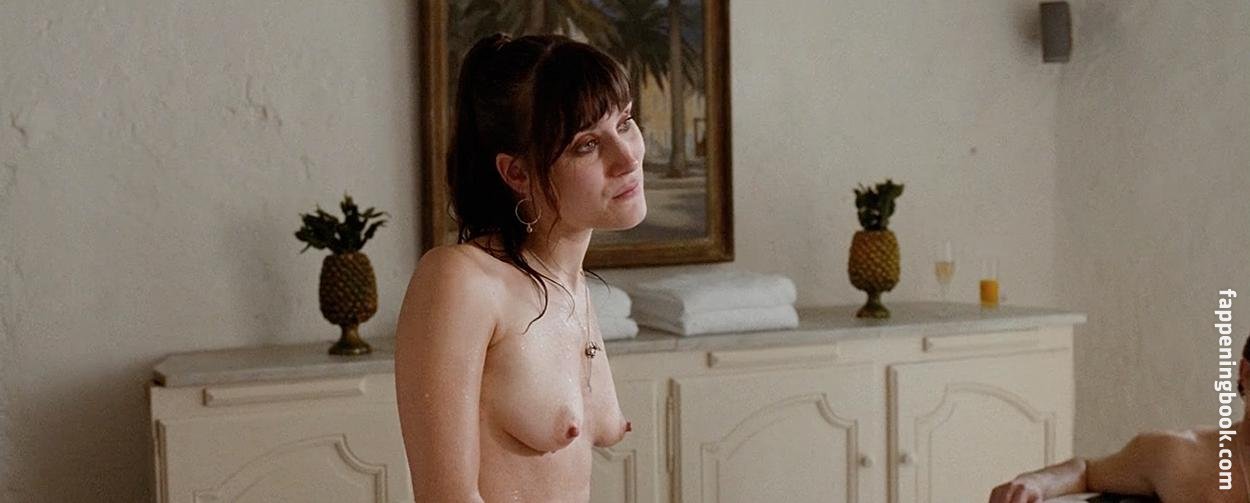 Camille de Sablet Nude