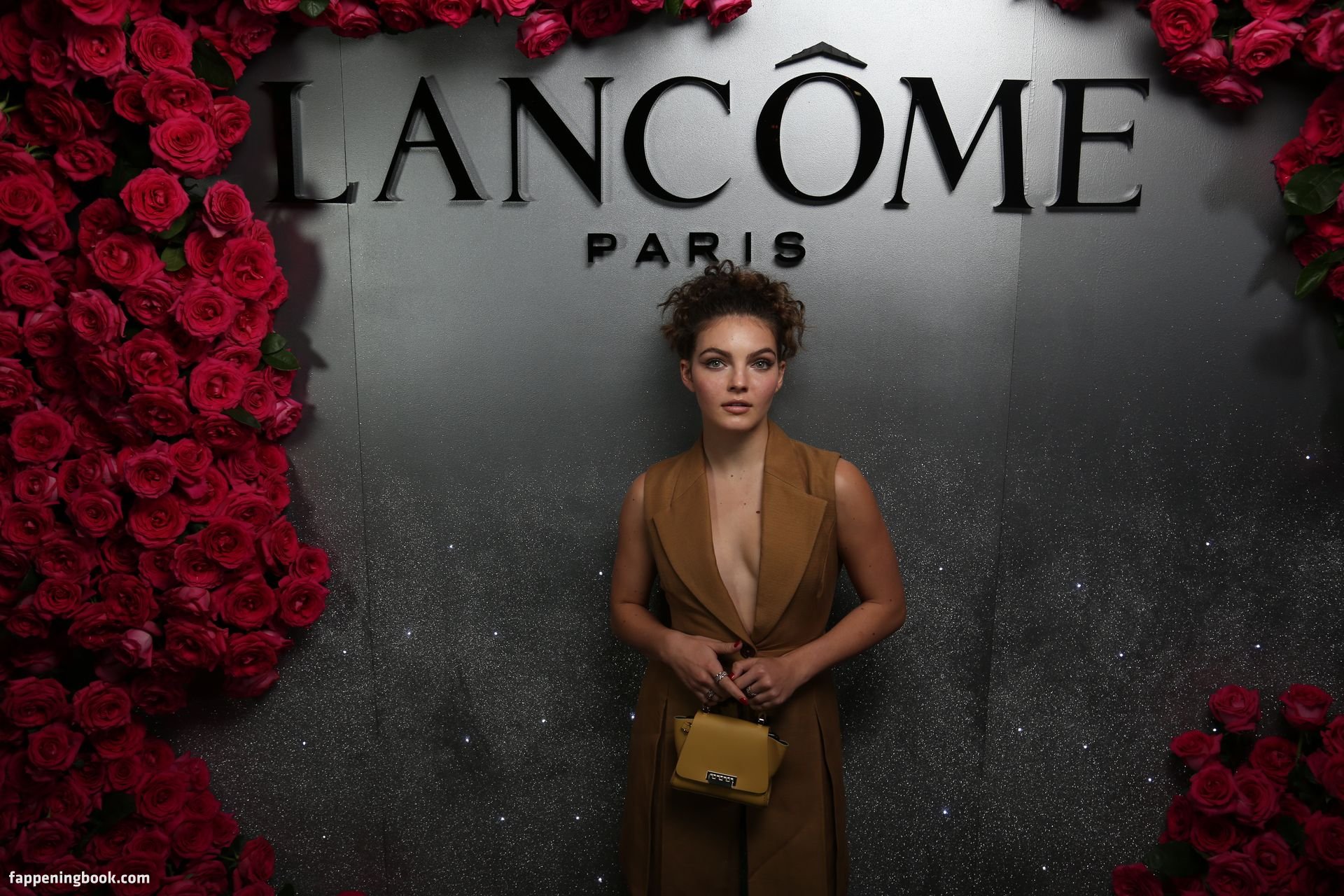 Camren Bicondova erome Latest Exclusive Leaked Photos