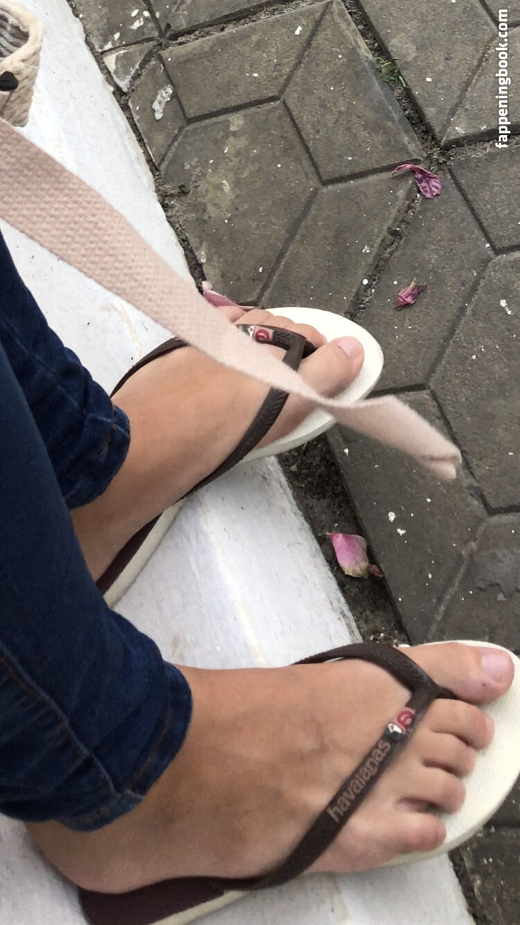 Candid Feet Nude OnlyFans Leaks