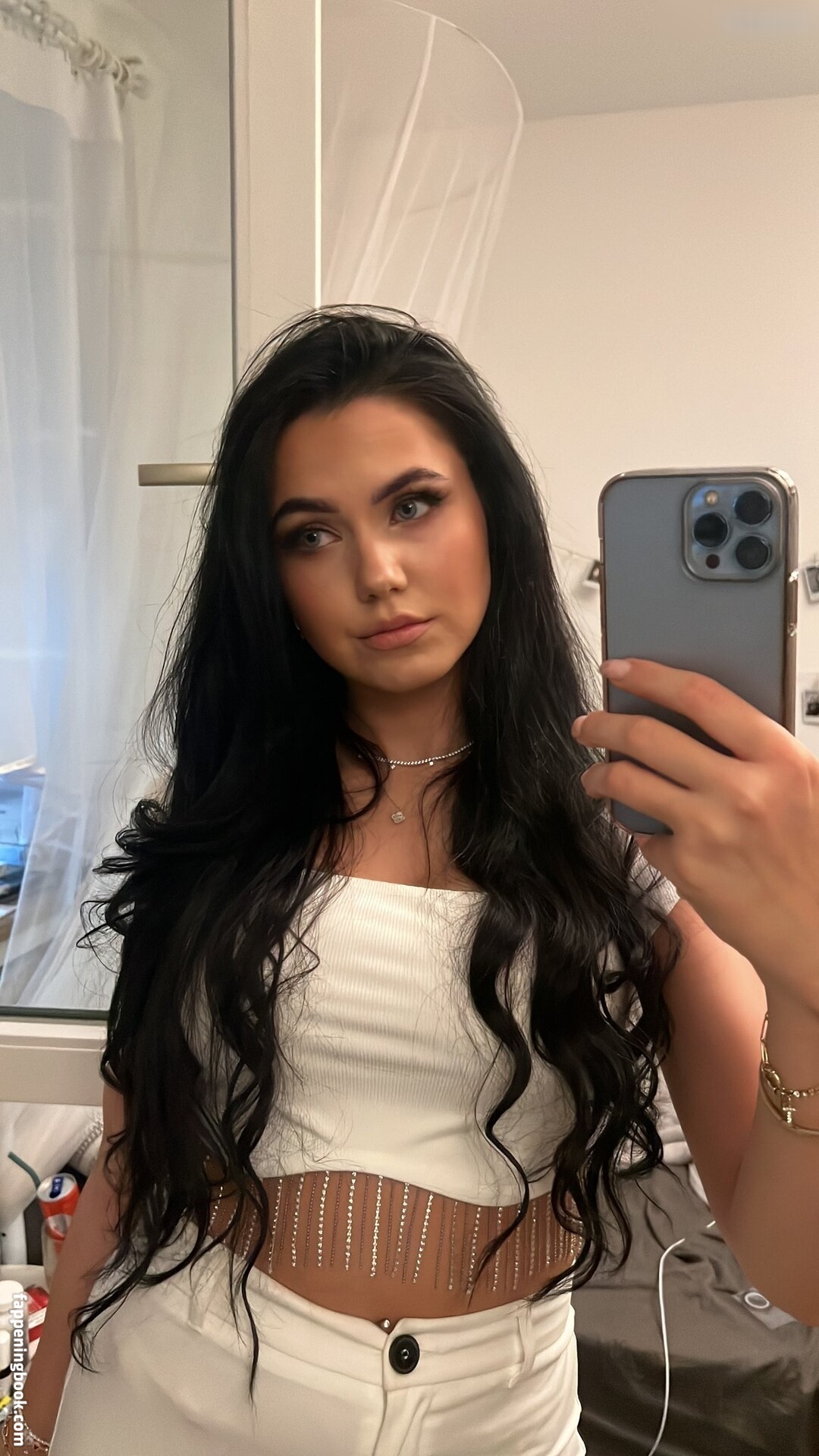 Carina Cute Nude OnlyFans Leaks