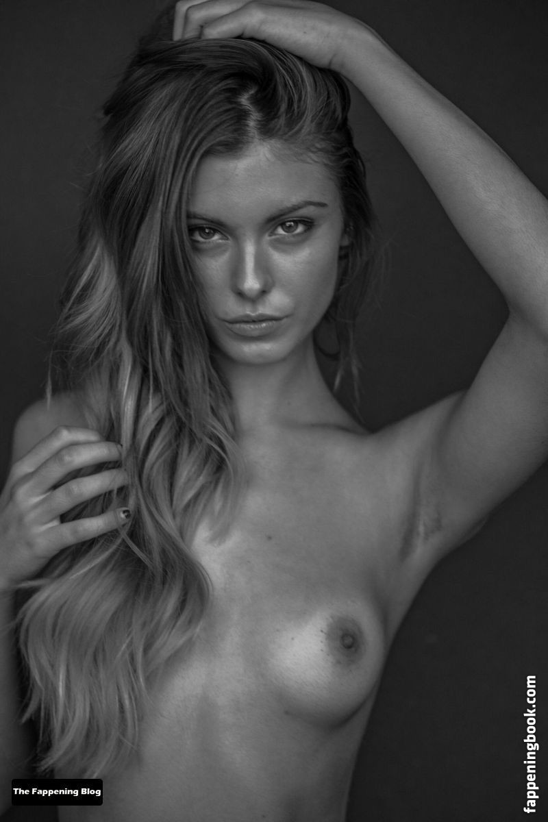 Carmella Rose Nude